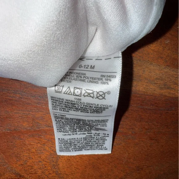 Old Navy 6-12m bikini - Picture 3 of 3